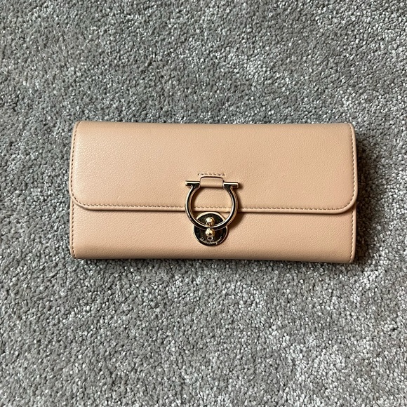 NWOT Ferragamo // clasp long wallet - Picture 2 of 6